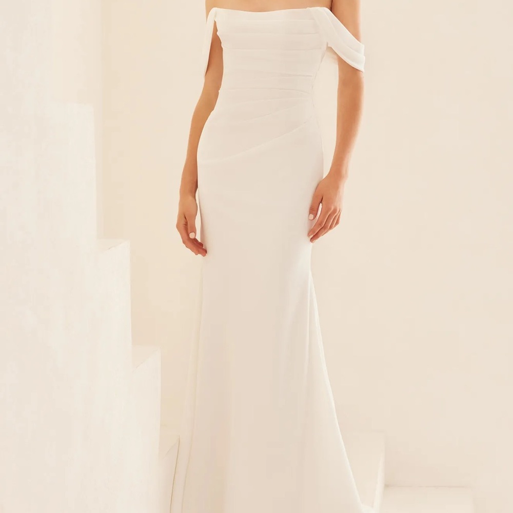 Elegant Off-Shoulder White Dress